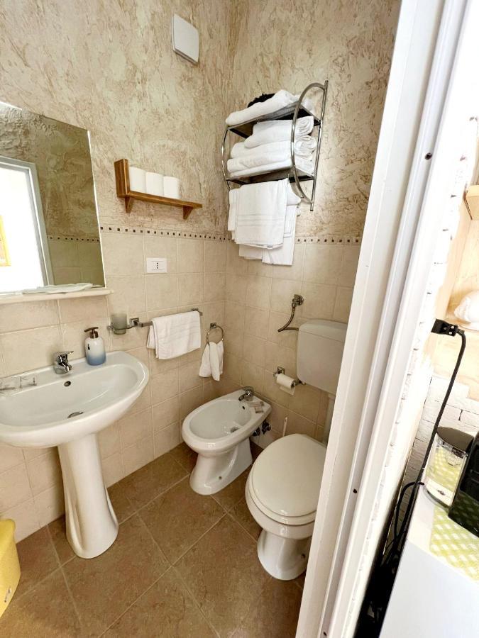 Bed and Breakfast Il Girasole Остуни Экстерьер фото