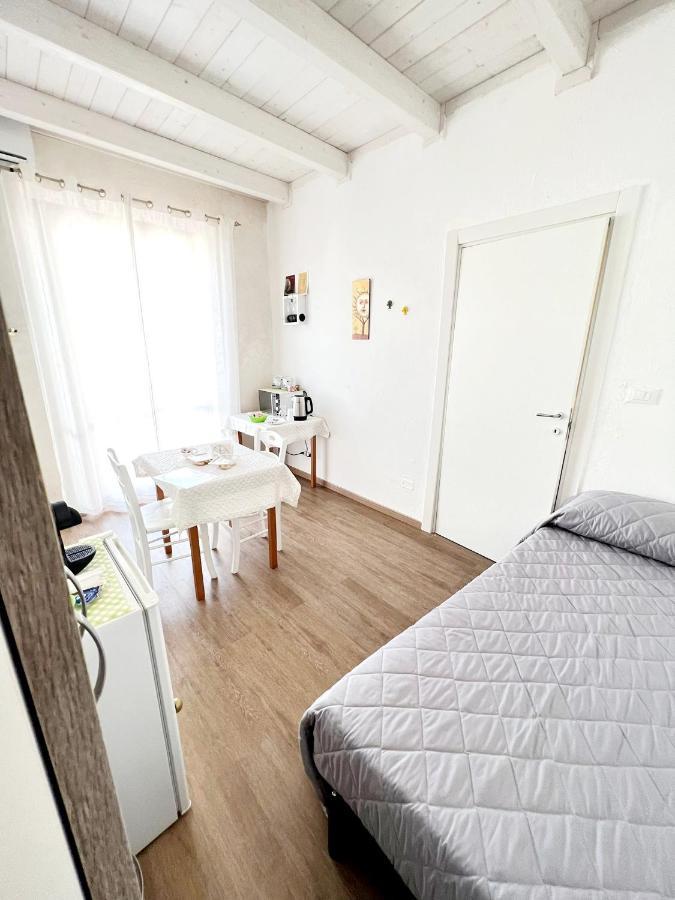 Bed and Breakfast Il Girasole Остуни Экстерьер фото
